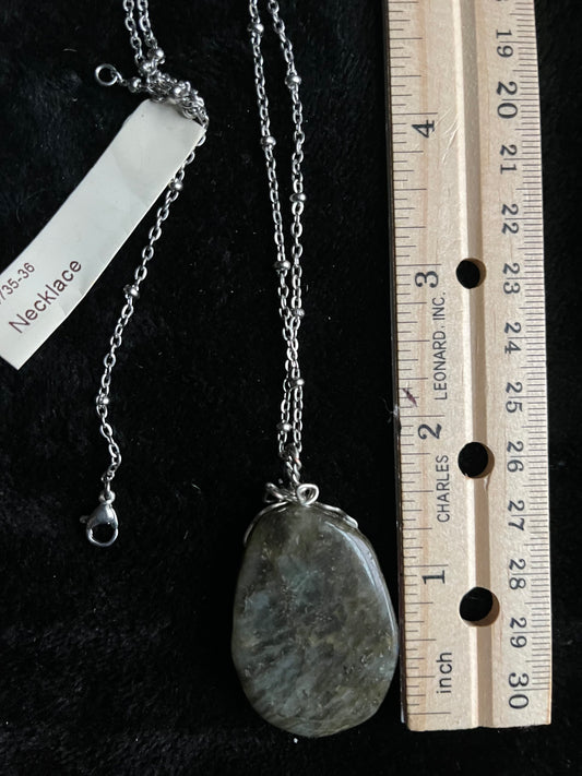 Labradorite Pendant