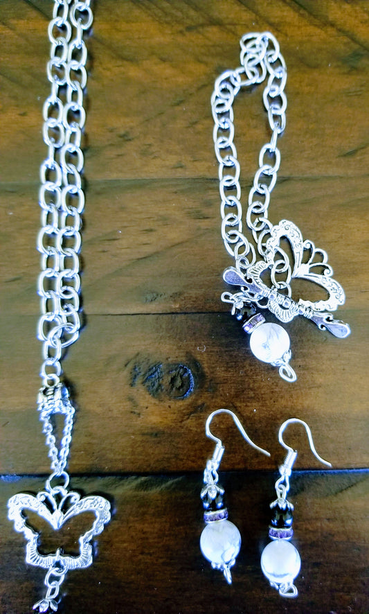 Necklace, bracelet and earrings set