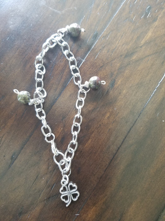 Bracelet Design Wilhelmina Creations