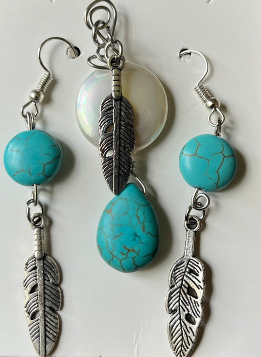 Feather & Howlite Pendant & Earrings set