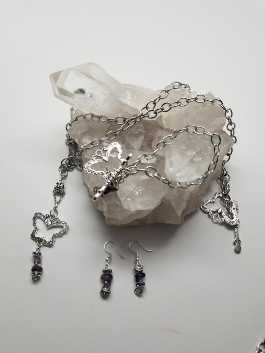 Necklace,  bracelet and earrings set